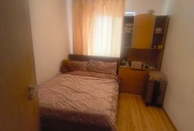 Apartament cu 3 camere semidecomandat în Craiovița Nouă - 6