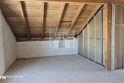 Casă individuală cu 7 camere cu Canalizare în Sânpetru - 11