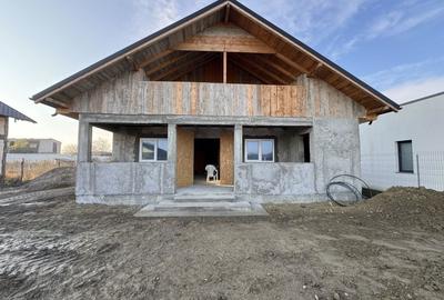 Casă cu 3 camere în Câmpineanca - 1