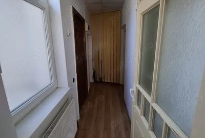 Spațiu comercial, de 55 mp, în Rovine - 1