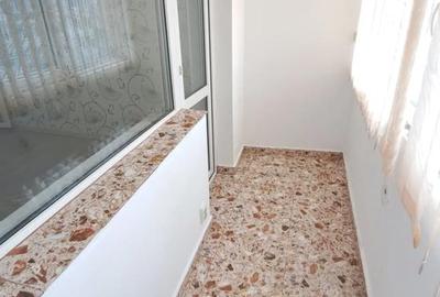 Apartament cu 3 camere decomandat în Calea Galați
