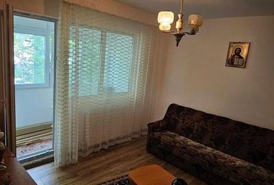 Apartament cu 3 camere semidecomandat în Cornișa - 4