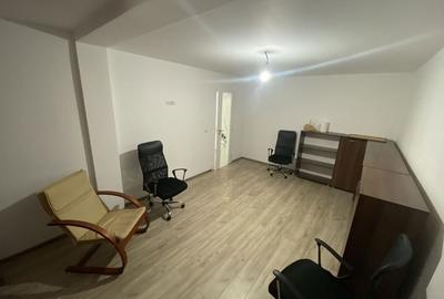 Apartament cu 3 camere decomandat în Central - 4