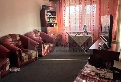 Ap 3 cam, Nicolina 2, et 3/4, 66mp,  decomandat – 125.000€  negociabil - 2