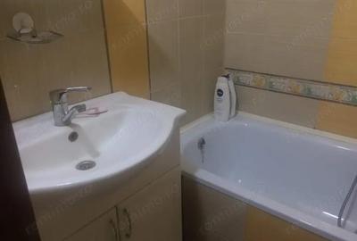 Ofer spre vanzare apartament de doua camere in zona Lujerului - 2