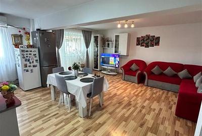 Apartament cu 3 camere decomandat în Barieră - 2