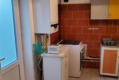 Duplex cu 5 camere cu Canalizare în P-ța Alba Iulia - 8