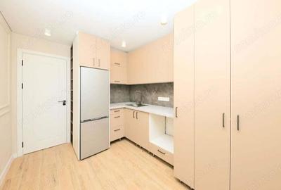 Garsonieră în Titan