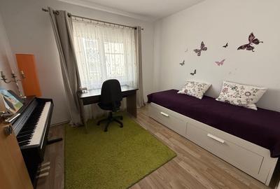 Apartament cu 4 camere decomandat, mobilat în Lipovei - 3
