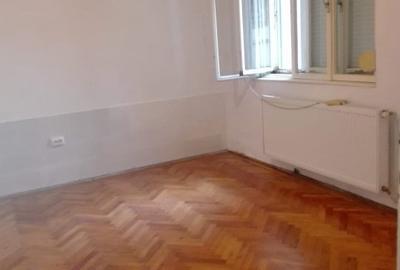 Casă individuală cu 2 camere în Semicentral