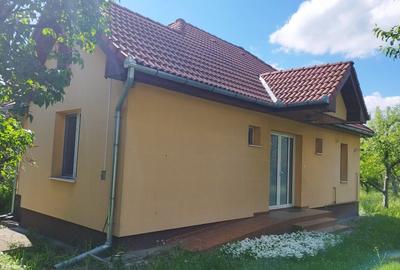 Casa cu teren de vanzare in orasul Covasna - 1