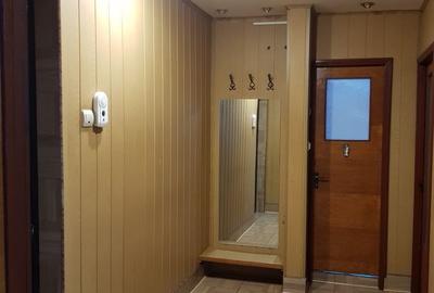 Apartament cu 2 camere decomandat în E3 - 4