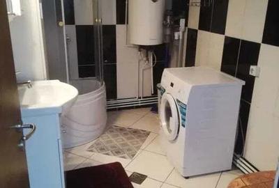 Casă cu 5 camere cu Teren 2100 Mp în Malu cu Flori - 4