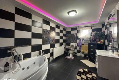 Casă cu 4 camere cu Teren 354 Mp în Târgșoru Vechi - 4