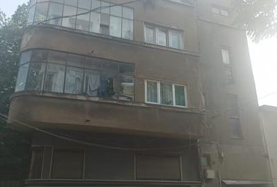 Apartament cu 4 camere circular în P-ța Unirii