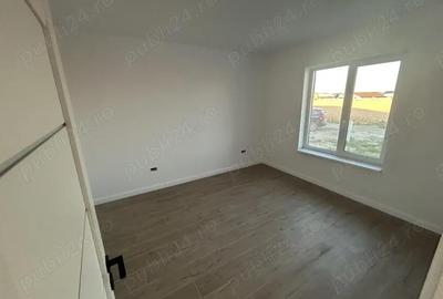Casă cu 3 camere cu Teren 293 Mp în Urseni - 11