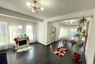 Casa P+E 176 mp utili plus casa stil cabana 113 mp, teren de - 2