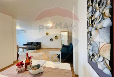 Apartament cu 2 camere decomandat, mobilat în Faleza Nord