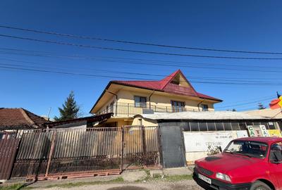 Casă individuală cu 16 camere cu Garaj în Spătaru - 2