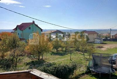 Casă cu 5 camere cu Teren 470 Mp în Blejoi - 14