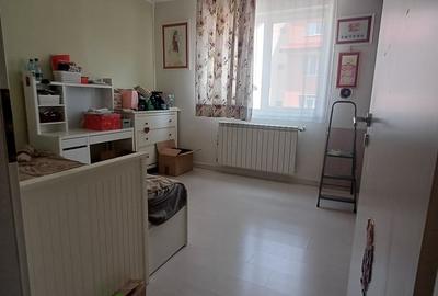 Apartament cu 3 camere decomandat în Drumul Taberei - 5