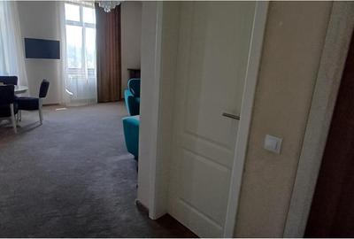 Apartament cu 5 camere decomandat, mobilat în Schei - 9