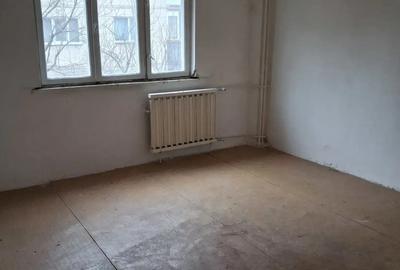 Garsonieră decomandată în Central - 1