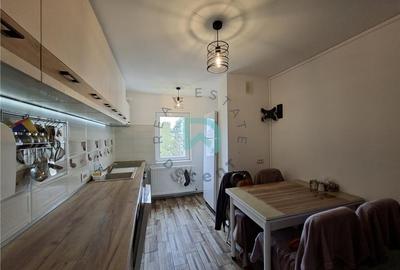 Apartament cu 3 camere decomandat în Aurel Vlaicu - 11