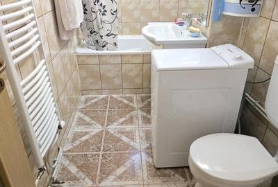 Apartament cu 3 camere decomandat în Central - 1