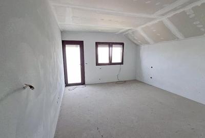Casă cu 5 camere cu Teren 2426 Mp în Matca - 7