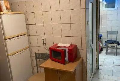 Spațiu comercial, de 222 mp, în Sud - 8