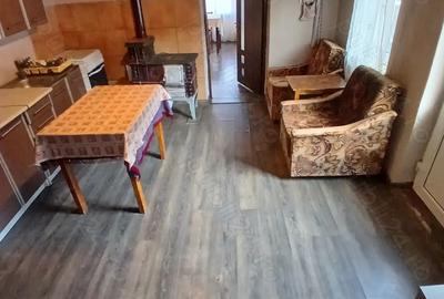 Vand casa Husasau de cris 12 km Oradea - 2