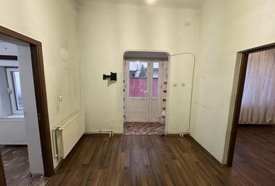 Casă individuală cu 4 camere cu Canalizare în Basarab - 9