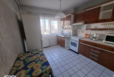 Apartament cu 4 camere semidecomandat în Ultracentral