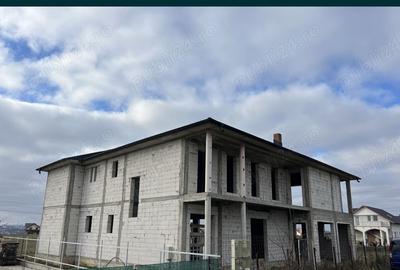 Vand casa la ro?u - Suceava - 1