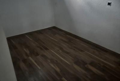 Casă cu 4 camere cu Canalizare în Central - 6