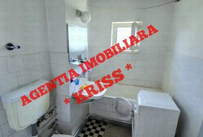 Apartament cu 3 camere decomandat în Craiovei