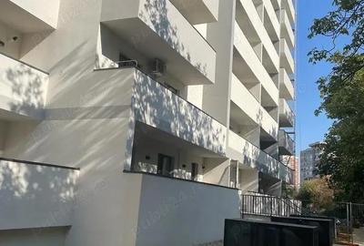 Apartament cu 2 camere semidecomandat în Păcii