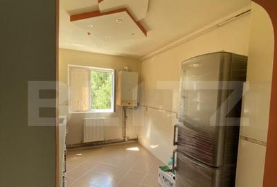 Apartament de 3 camere, 2 bai si balcon inchis, etaj interme - 11
