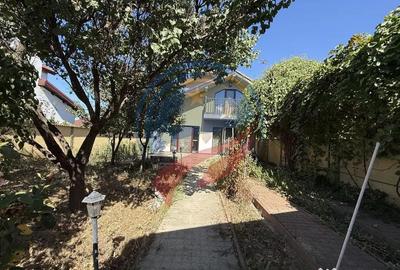 Casă cu 4 camere cu Teren 665 Mp în Malu Mare - 2