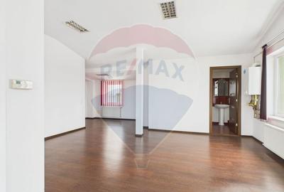 Birou, de 85 mp, în Sud - 9