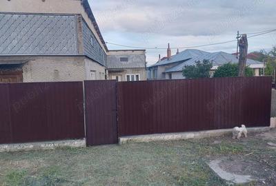 Casă cu 3 camere în Vulturu - 1