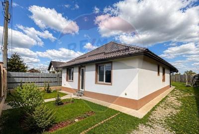 Casă individuală cu 4 camere cu Teren 460 Mp în Hărman - 2