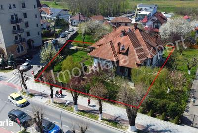 Casă cu Teren 1071 Mp în Central - 19
