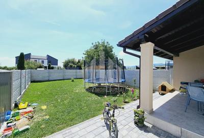 Duplex cu 4 camere cu Canalizare în Cetate - 13