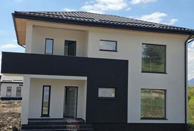 Casă cu 4 camere în Sânpetru - 7
