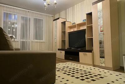 Apartament cu 3 camere decomandat în Apărătorii Patriei - 3