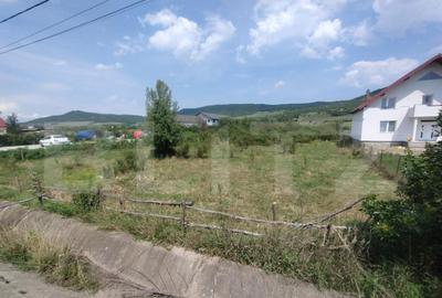 Teren de 1209 mp, în Central - 2