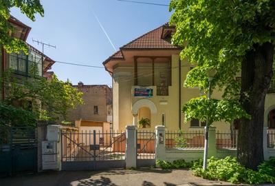Vila cu arhitectura distincta, 7 camere, renovata, intr-o locatie exclusivista - 51