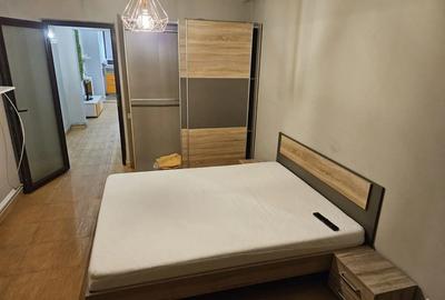 Inchiriez apartament studio 390 euro - 3